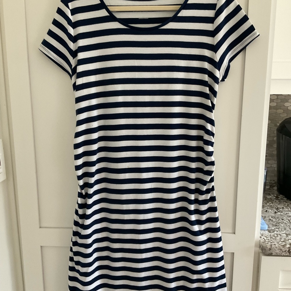Liz Lang Maternity stripe dress. Size Large - Picture 5 of 6